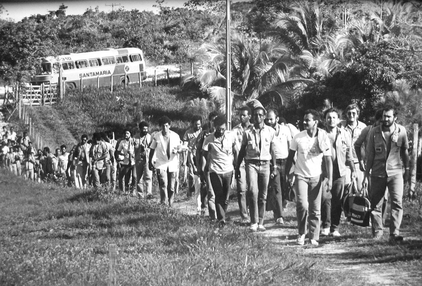 Trabalhadores a caminho